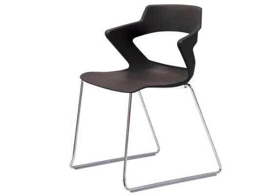 Пластиковий стілець на полозах ZENITH plast black CFS 