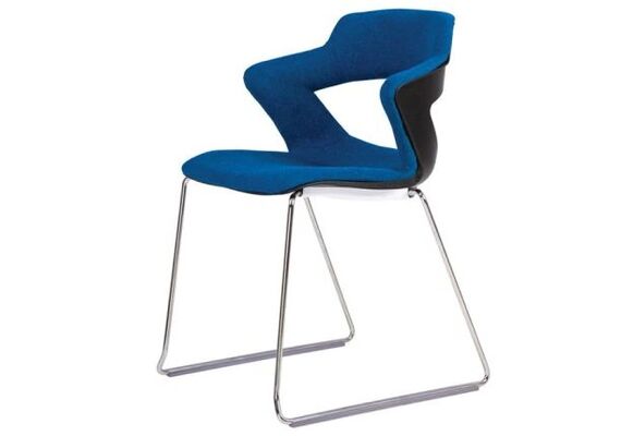 Стілець на полозах ZENITH plast plus black CFS 